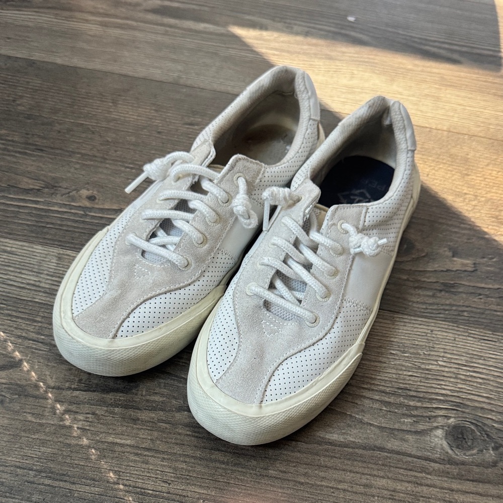 Like New Women’s Sperry’s Slip On Sneakers | Boat Shoes